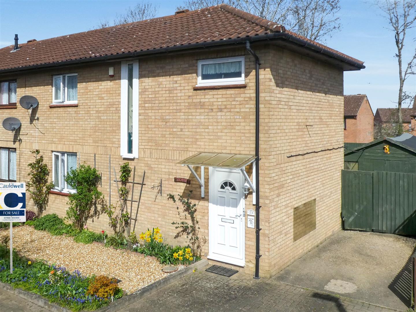 3 bed property in Kensington Drive, Milton Keynes